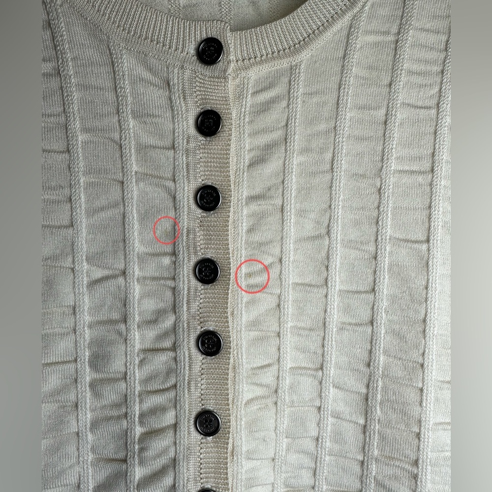 Authentic‎ Burberry London Silk Blouse - Picture 13 of 15